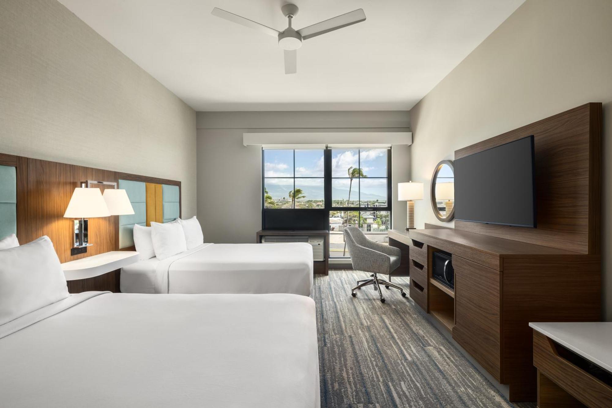 Hampton Inn & Suites Maui North Shore Кахулуи Екстериор снимка